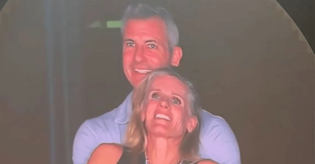 Fake Apologies and Private&nbsp;Moments