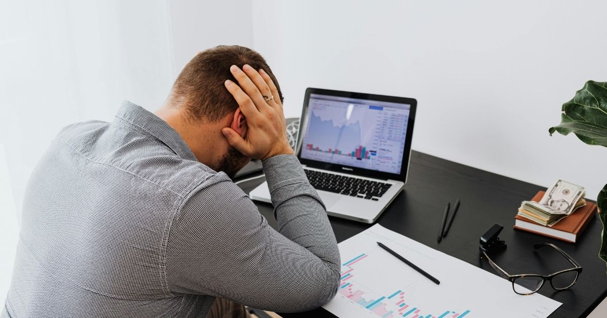 How Debt and Distraction Undermine Faithful Ministry (The 19)